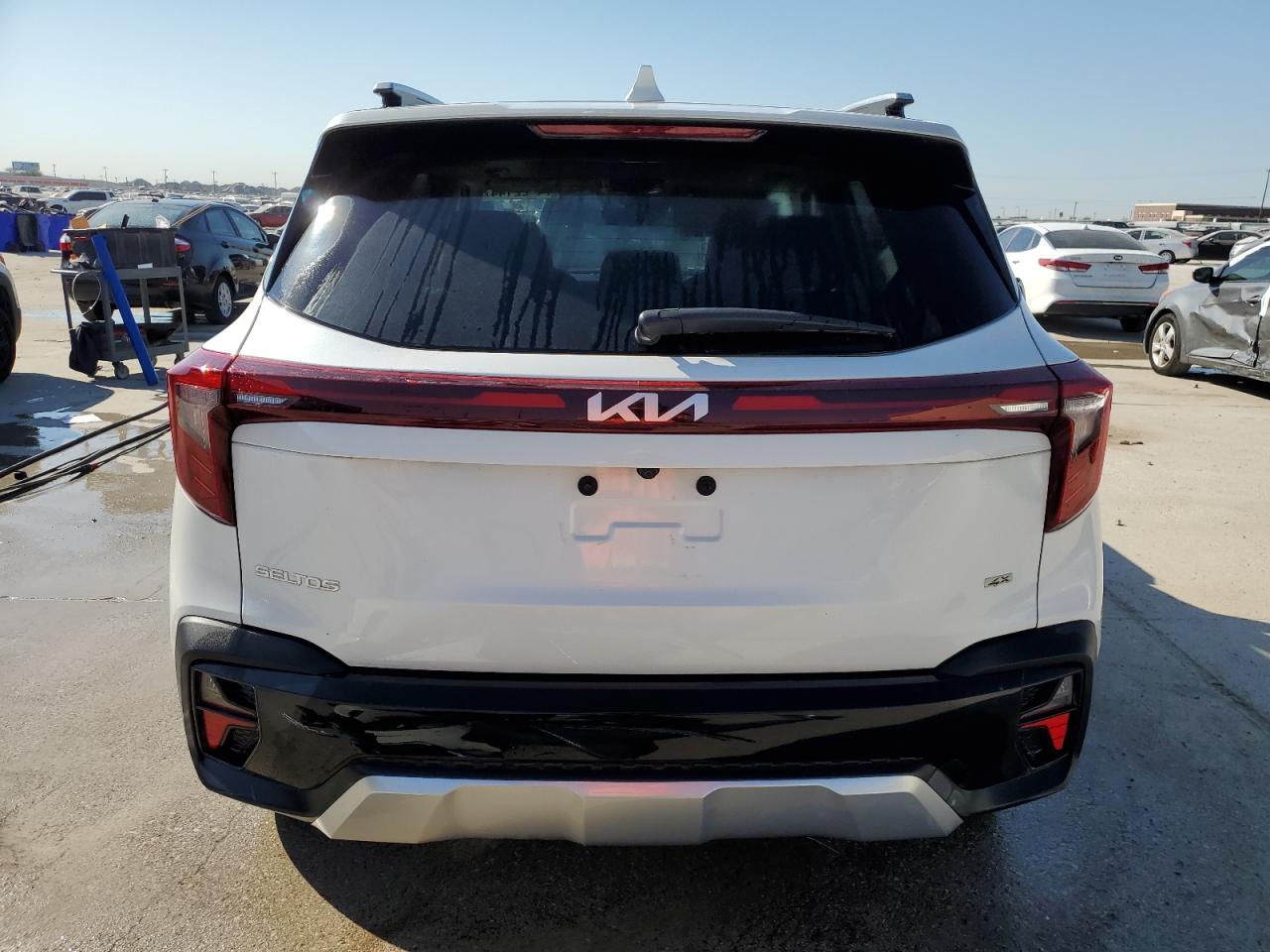 2024 Kia Seltos Sx VIN: KNDETCA71R7473906 Lot: 74122144