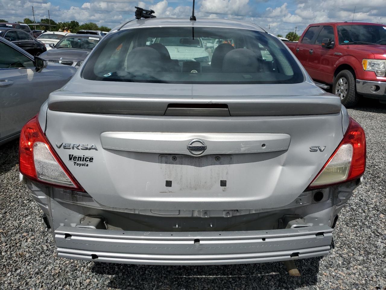 2018 Nissan Versa - Image 6