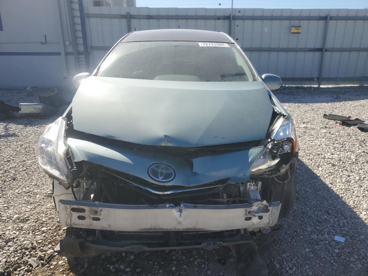 2014 Toyota Prius - Image 5