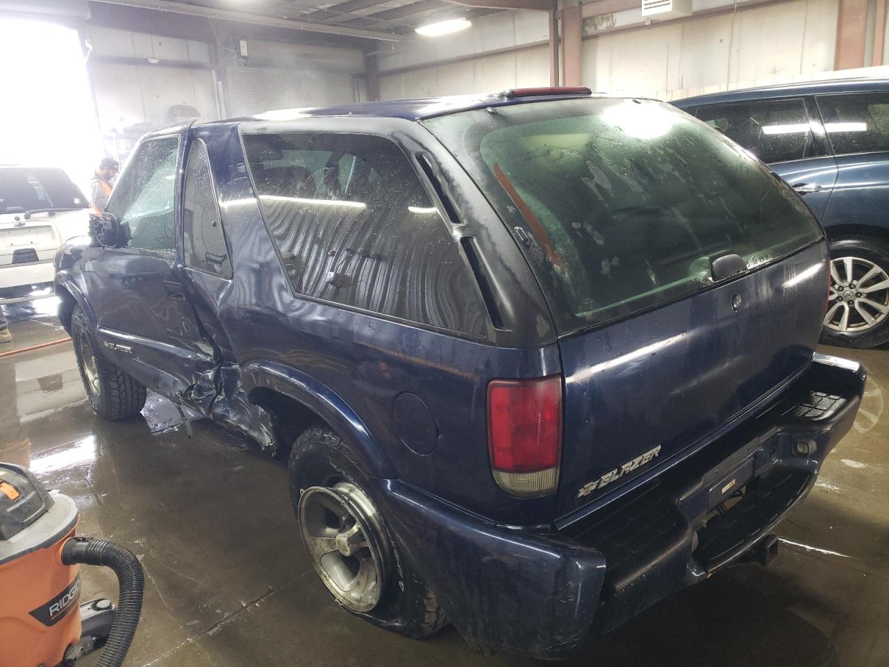 2005 Chevrolet Blazer - Image 2