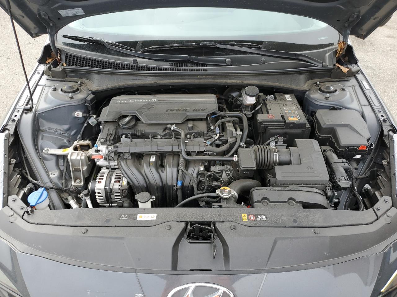 2023 Hyundai Elantra - Image 12