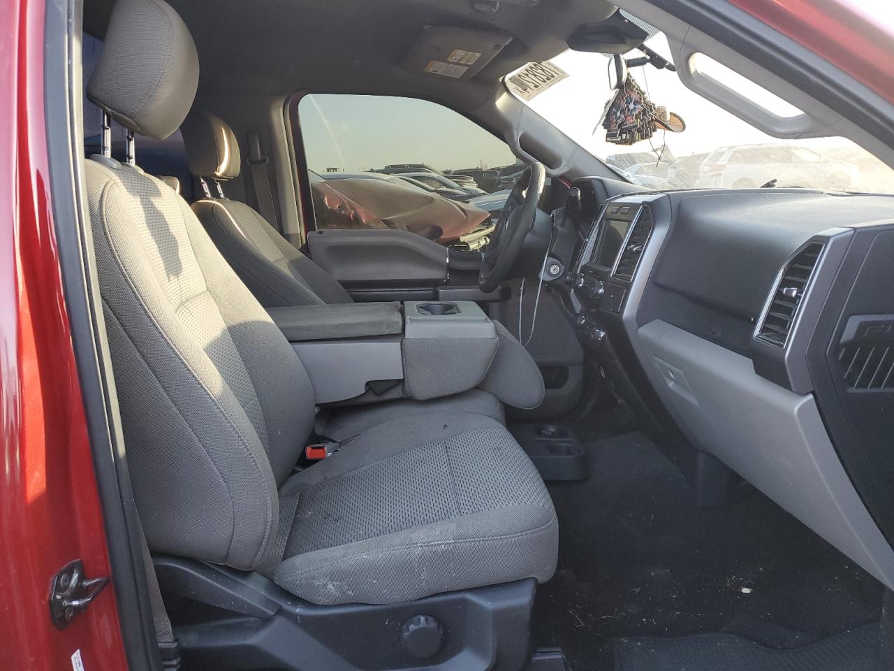 2019 Ford F-150 - Image 10