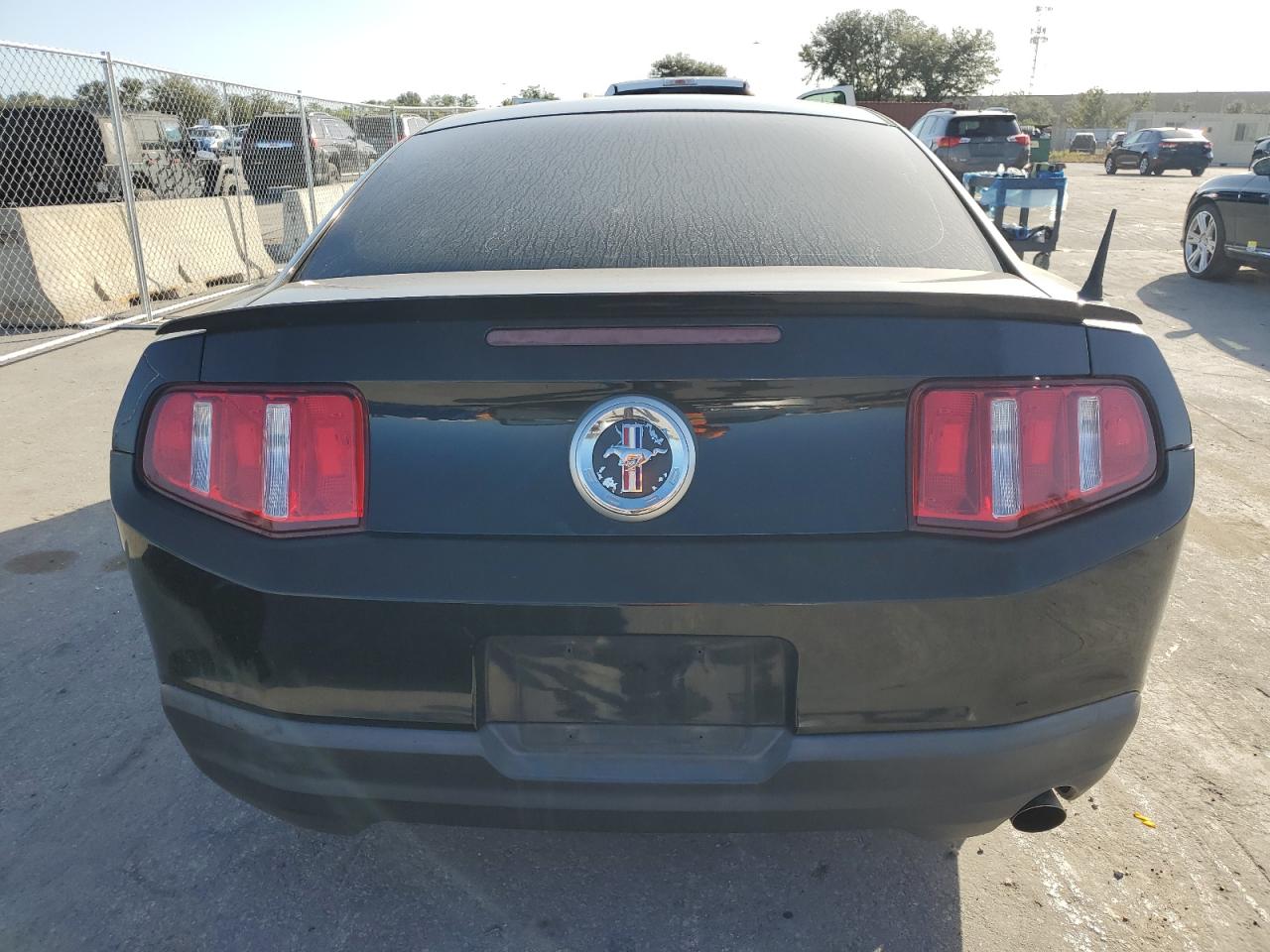 2010 Ford Mustang - Image 6