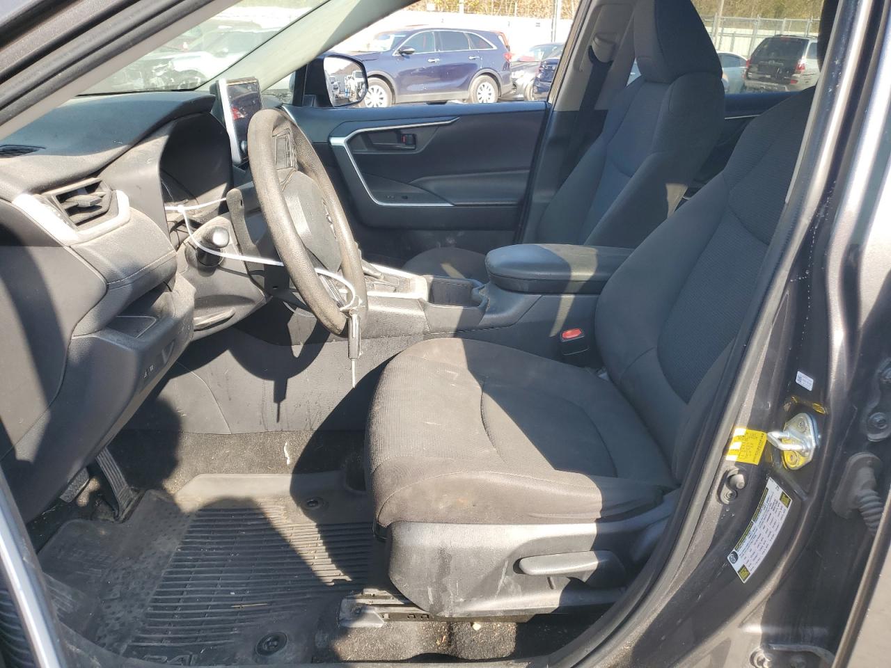 2023 Toyota RAV 4 - Image 7