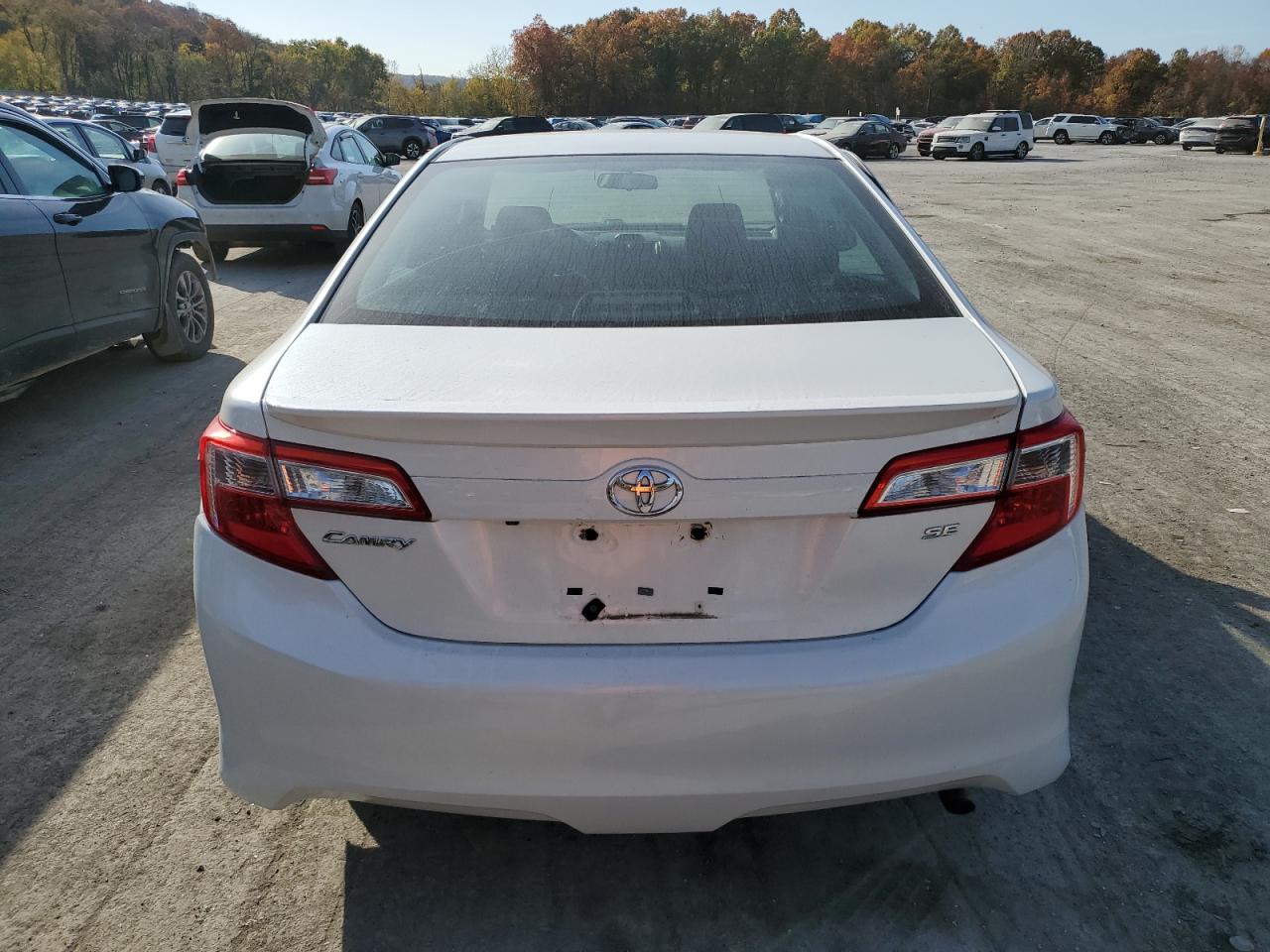 2014 Toyota Camry - Image 6