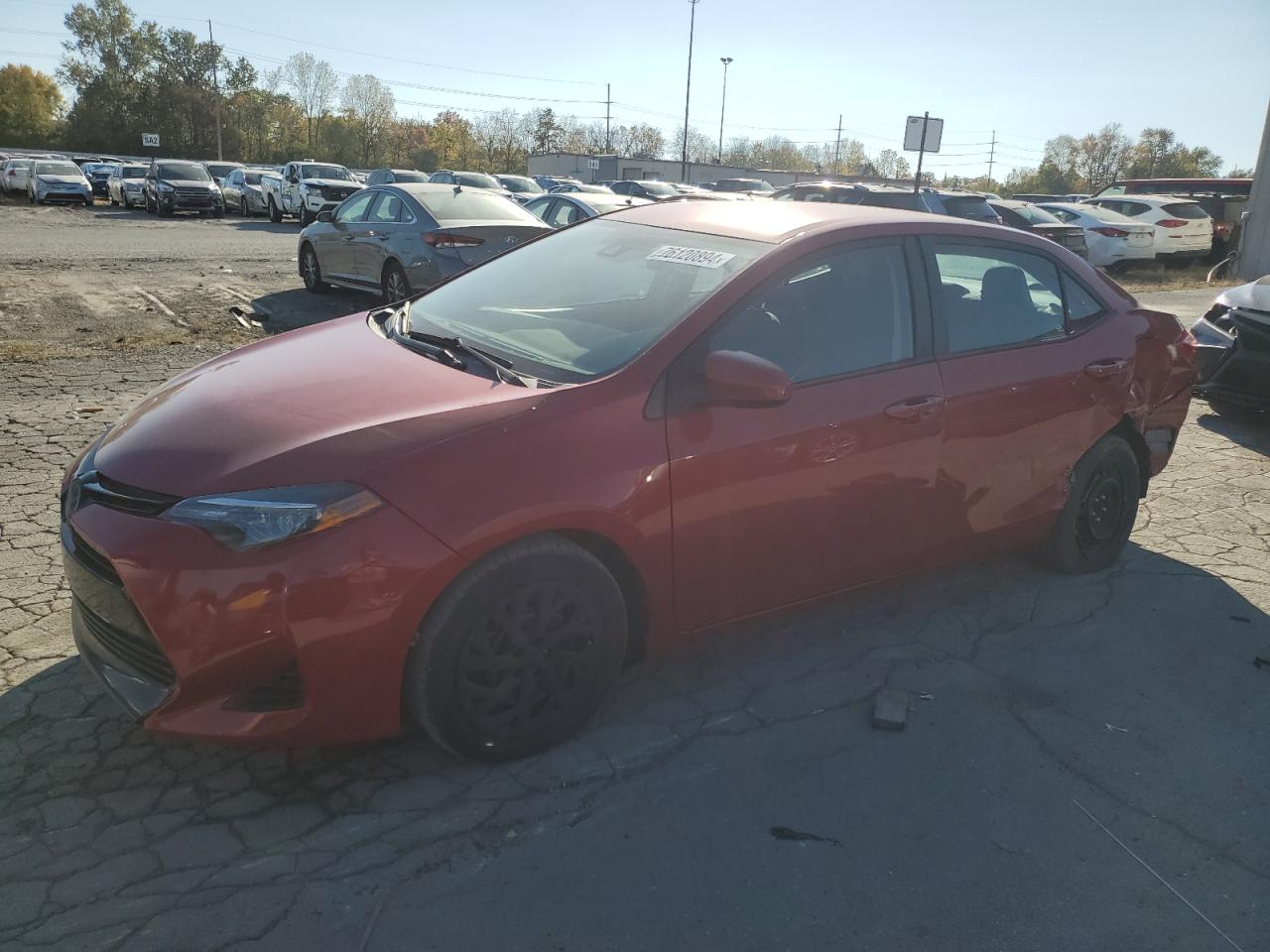 VIN 5YFBURHE5JP792655 2018 TOYOTA COROLLA no.1