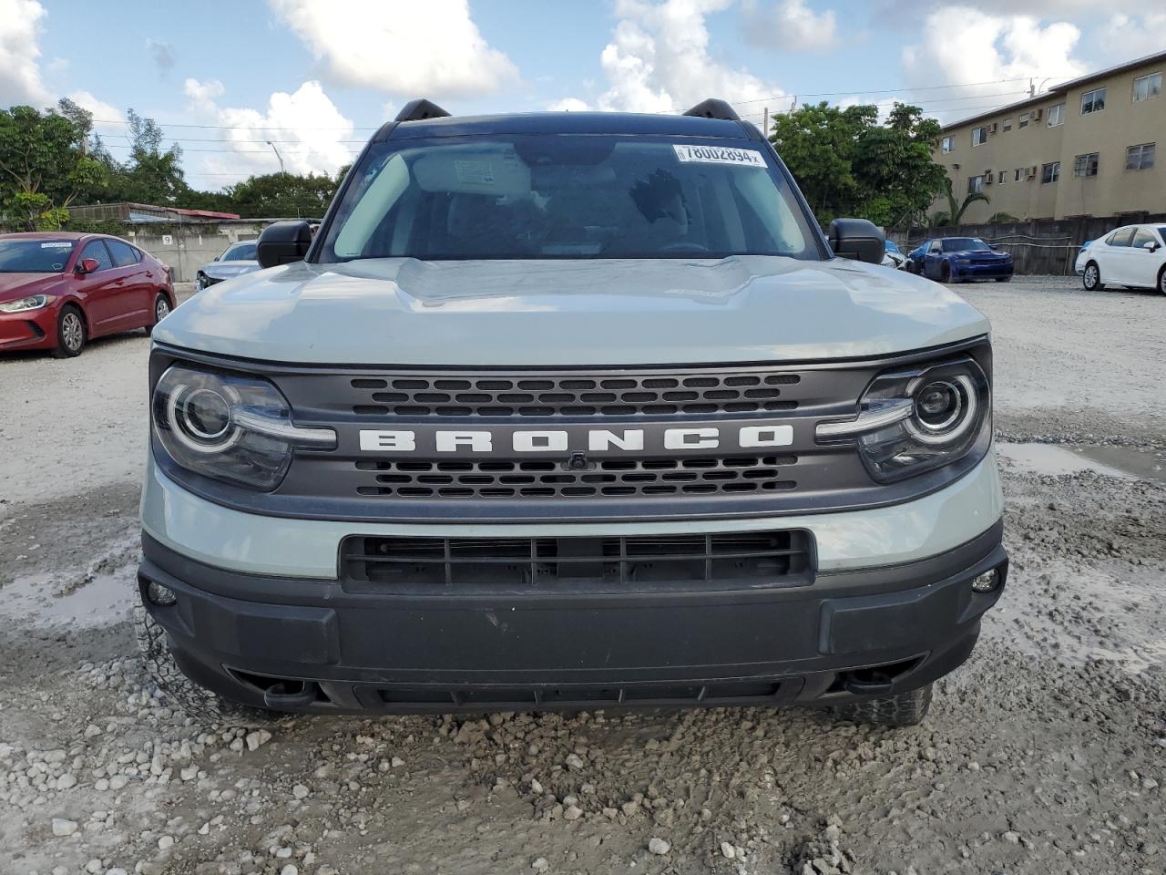 2022 Ford Bronco - Image 5