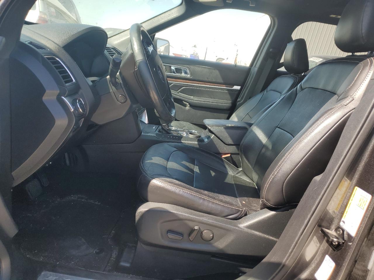 2019 Ford Explorer - Image 7