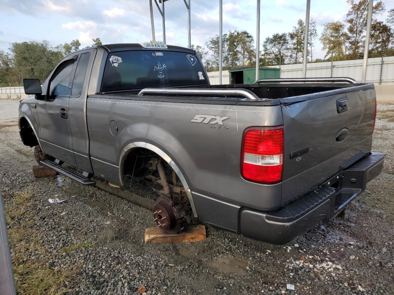 2006 Ford F-150 - Image 2