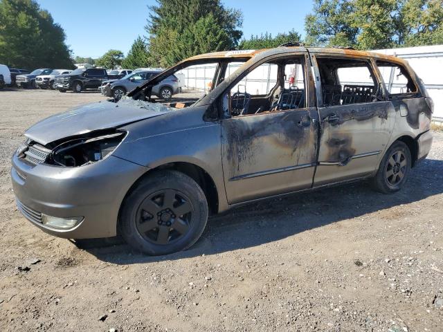 2004 Toyota Sienna Xle