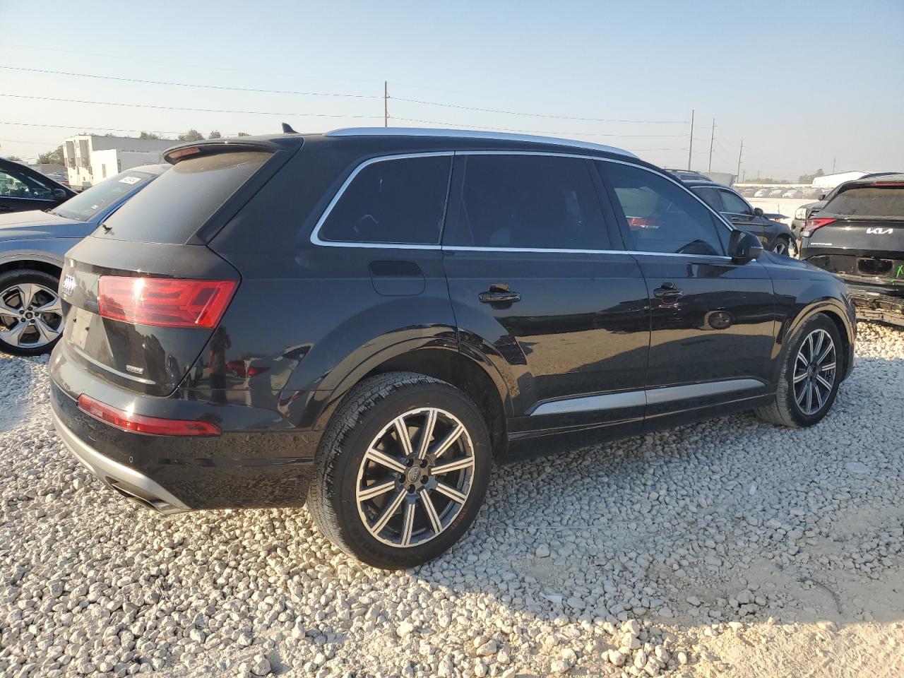 2018 Audi Q7 - Image 3