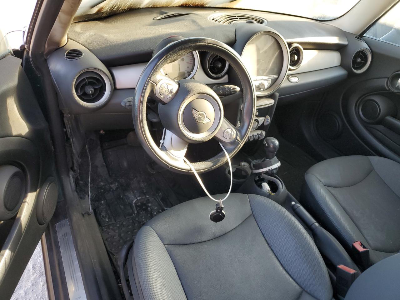 2010 MINI Cooper - Image 8