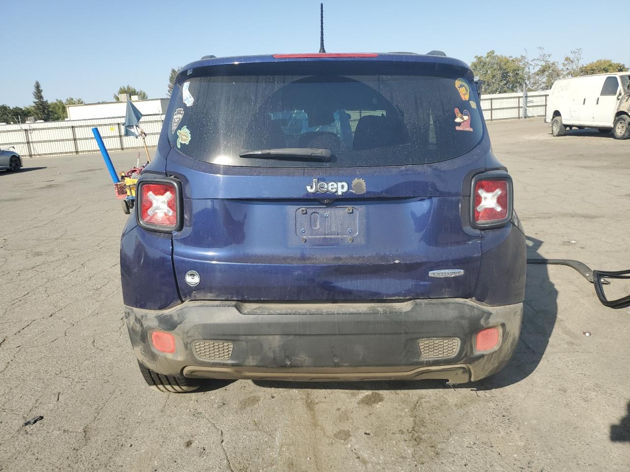 ZACCJABT3GPE26423 2016 Jeep Renegade Latitude