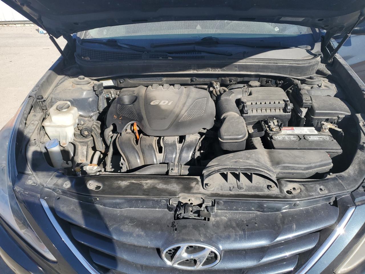 2013 Hyundai Sonata - Image 11