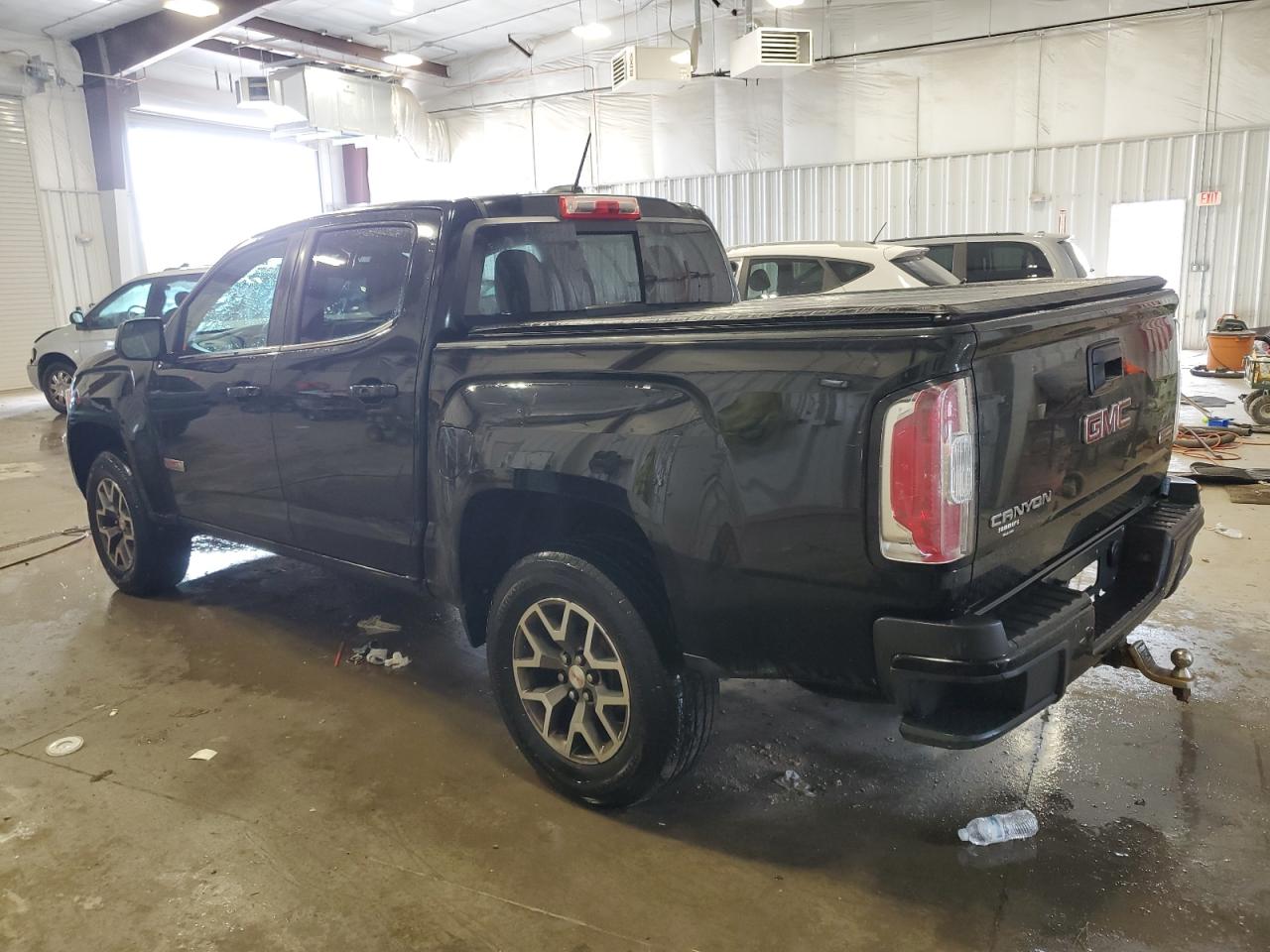 2015 GMC Canyon - Image 2