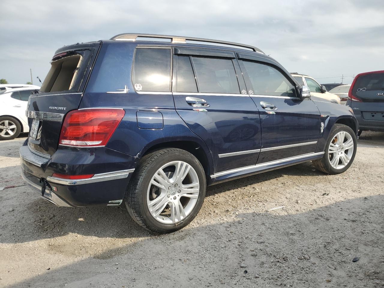 VIN WDCGG5HB0FG434748 2015 MERCEDES-BENZ GLK-CLASS no.3