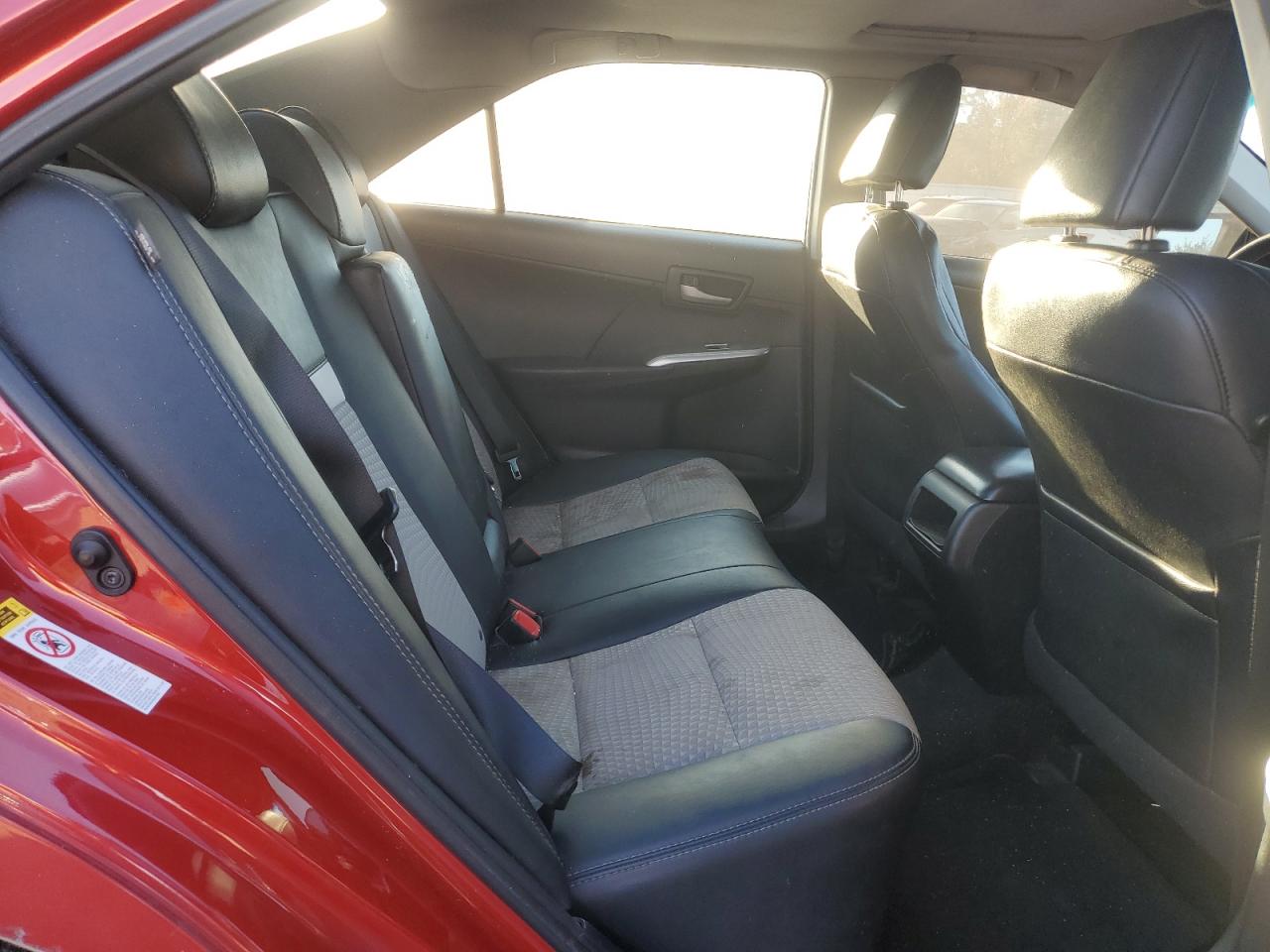 2014 Toyota Camry - Image 10
