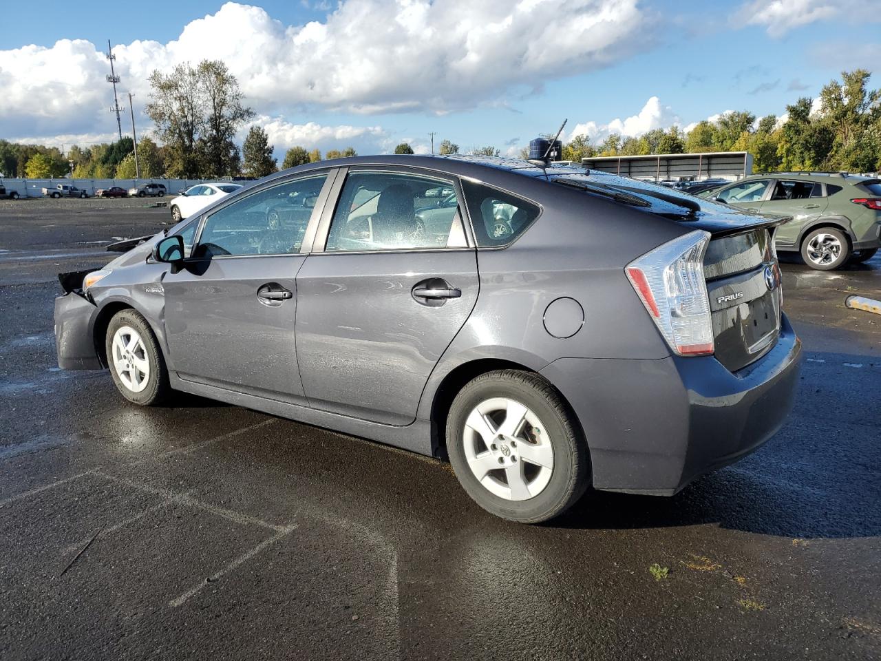 2010 Toyota Prius - Image 2