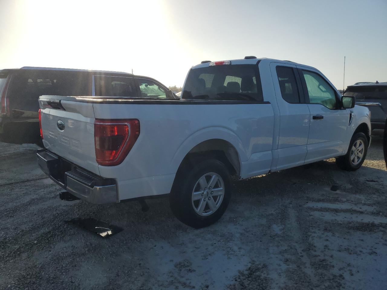 2022 Ford F-150 - Image 3