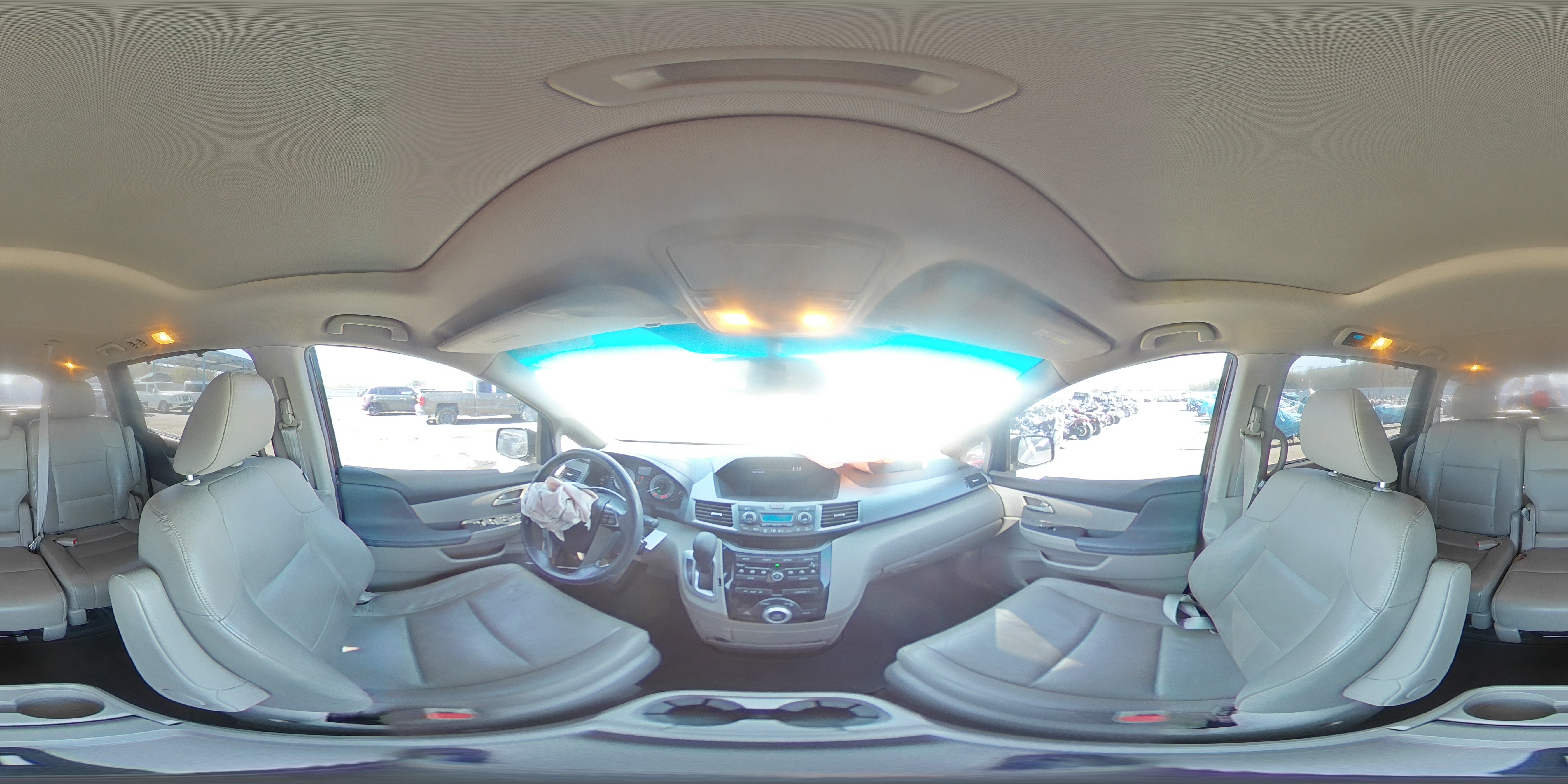 2012 Honda Odyssey - Image 17