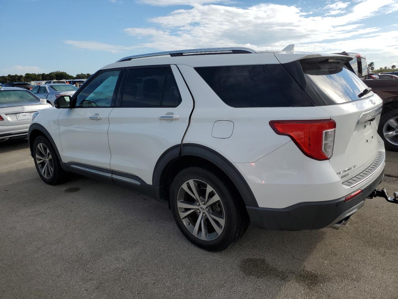 1FM5K8HCXLGA67807 2020 FORD EXPLORER - Image 2