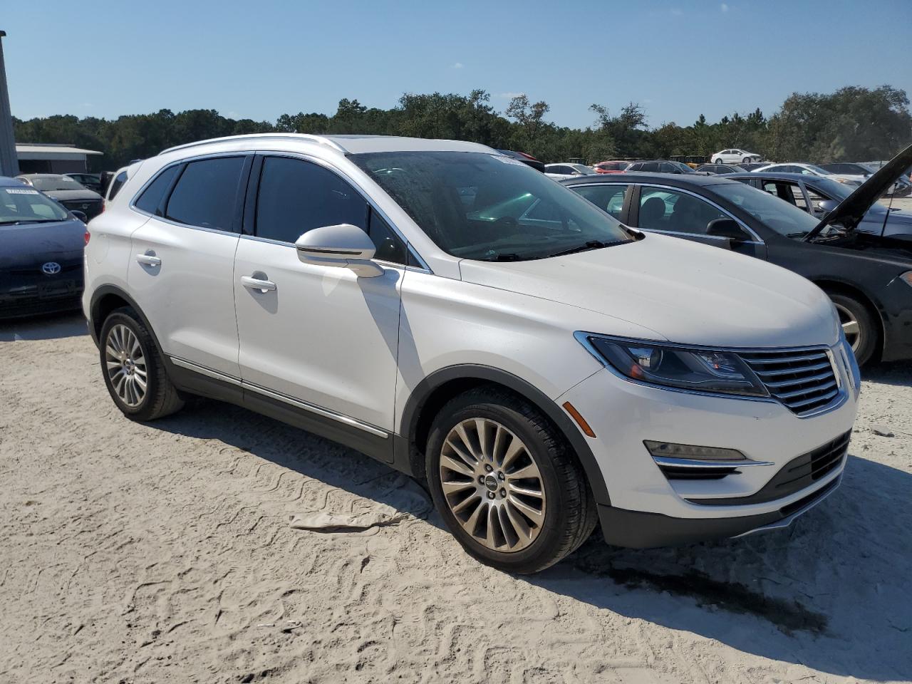 2017 Lincoln MKC - Image 4