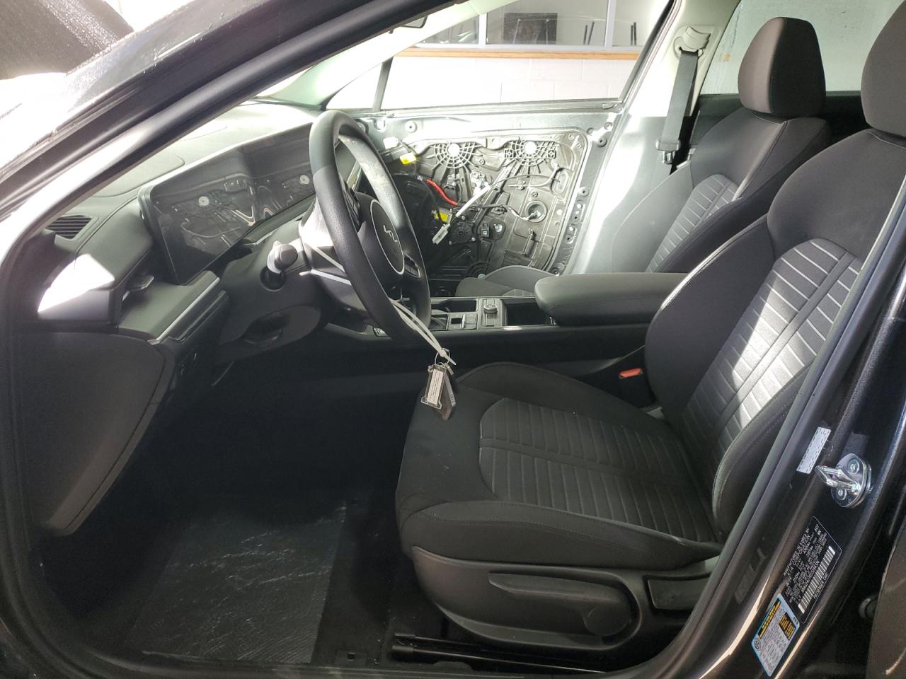 2025 Kia K5 Lxs VIN: KNAG24J70S5294336 Lot: 75797494