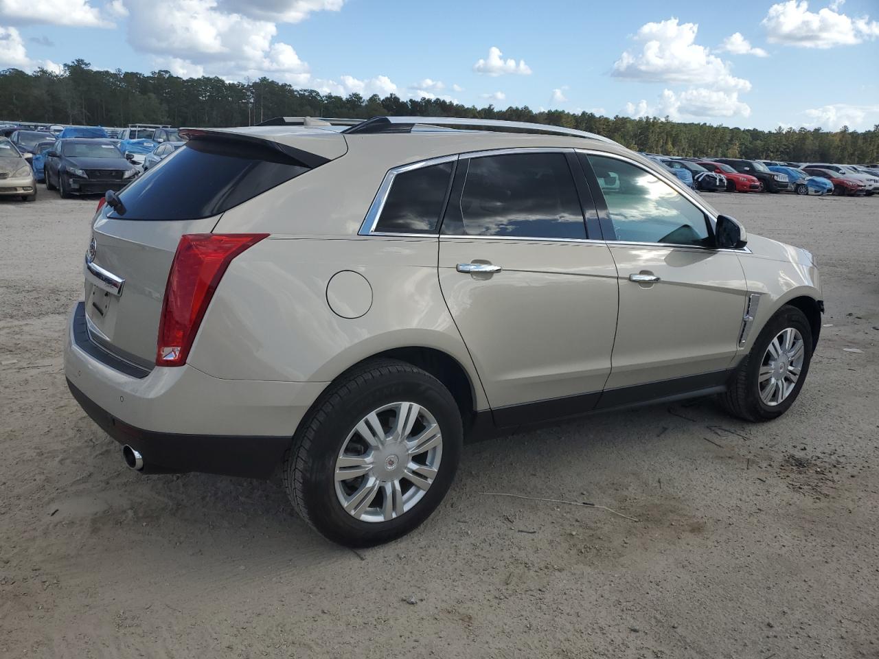 2010 Cadillac SRX - Image 3