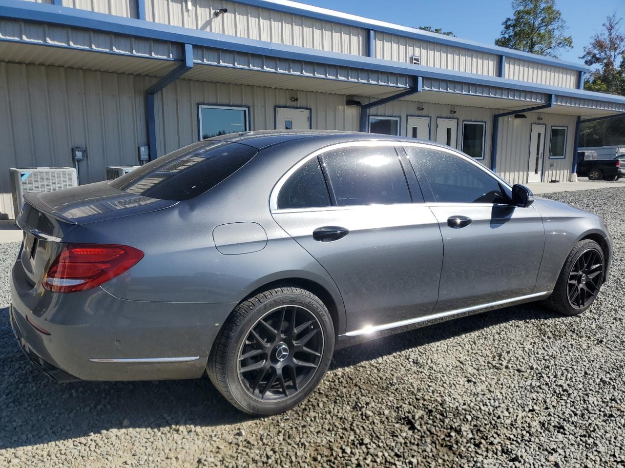 2019 Mercedes-Benz E-klasse - Image 3