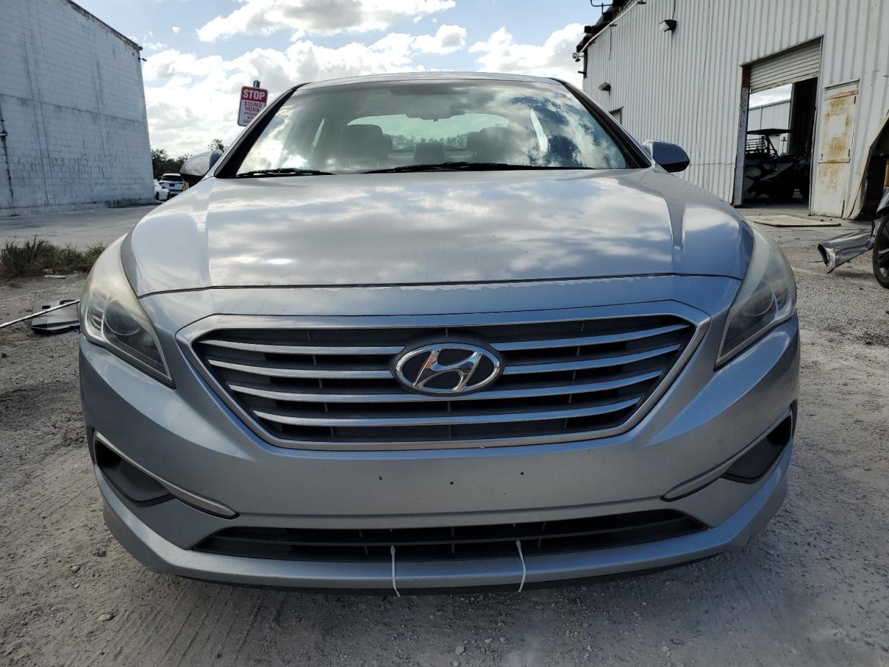 VIN 5NPE24AF5GH384364 2016 HYUNDAI SONATA no.5