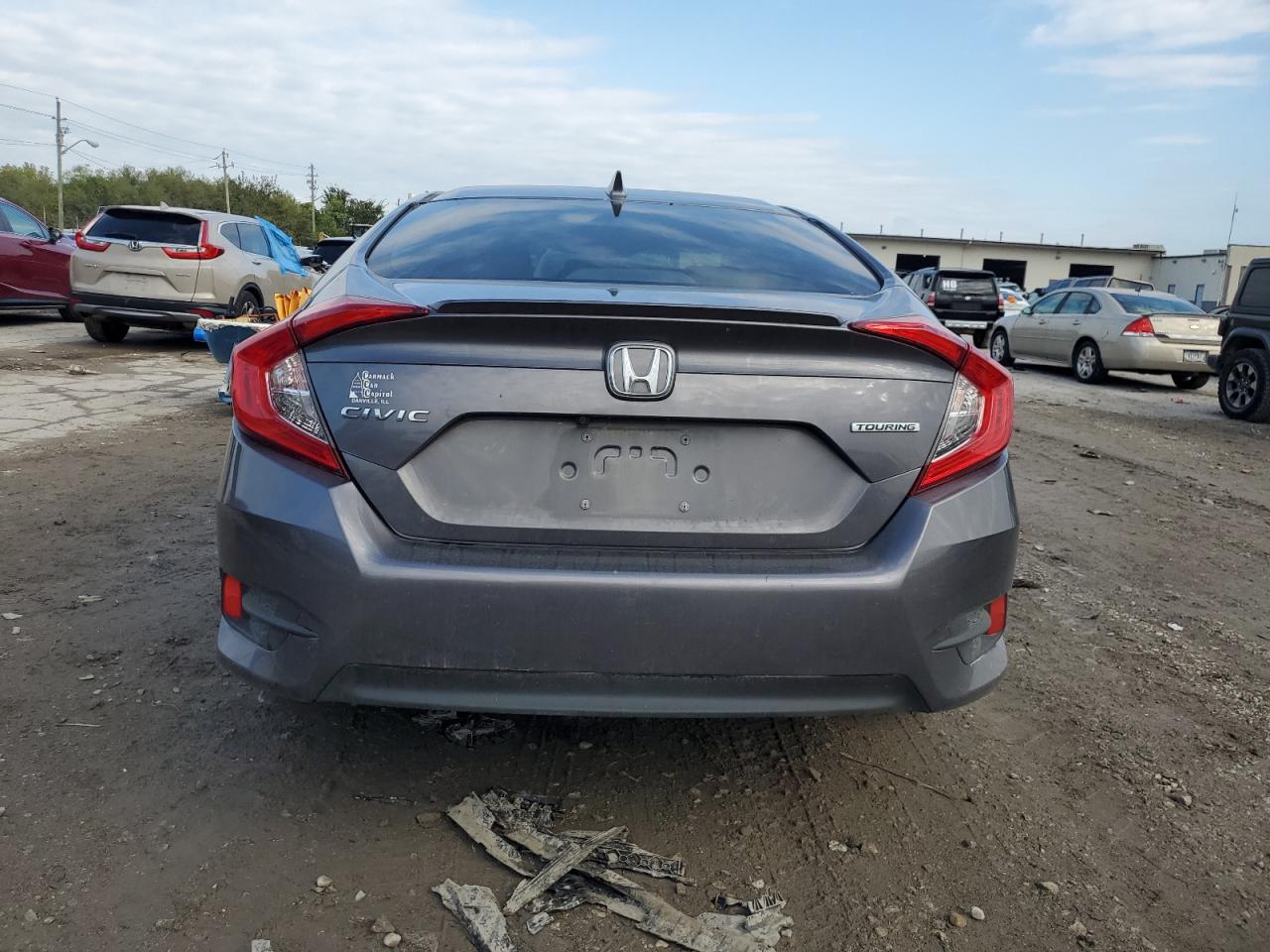 19XFC1F90GE018108 2016 Honda Civic Touring