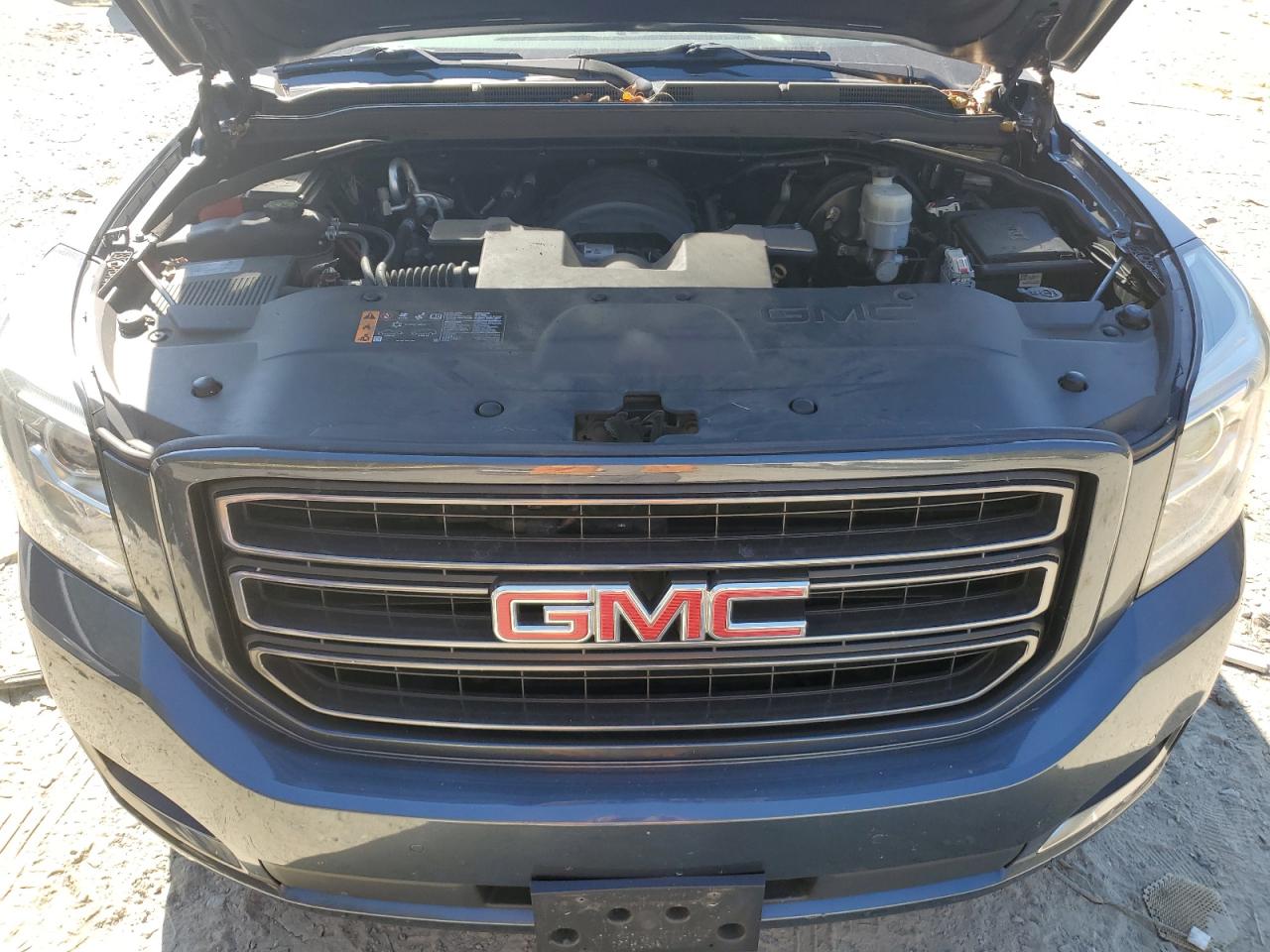 1GKS2BKJ1KR193475 2019 GMC Yukon Slt