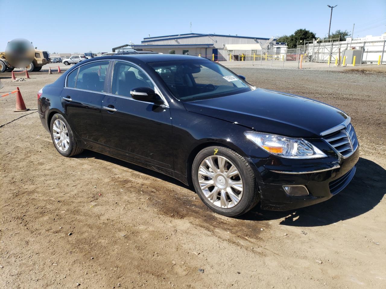 2009 Hyundai Genesis - Image 4