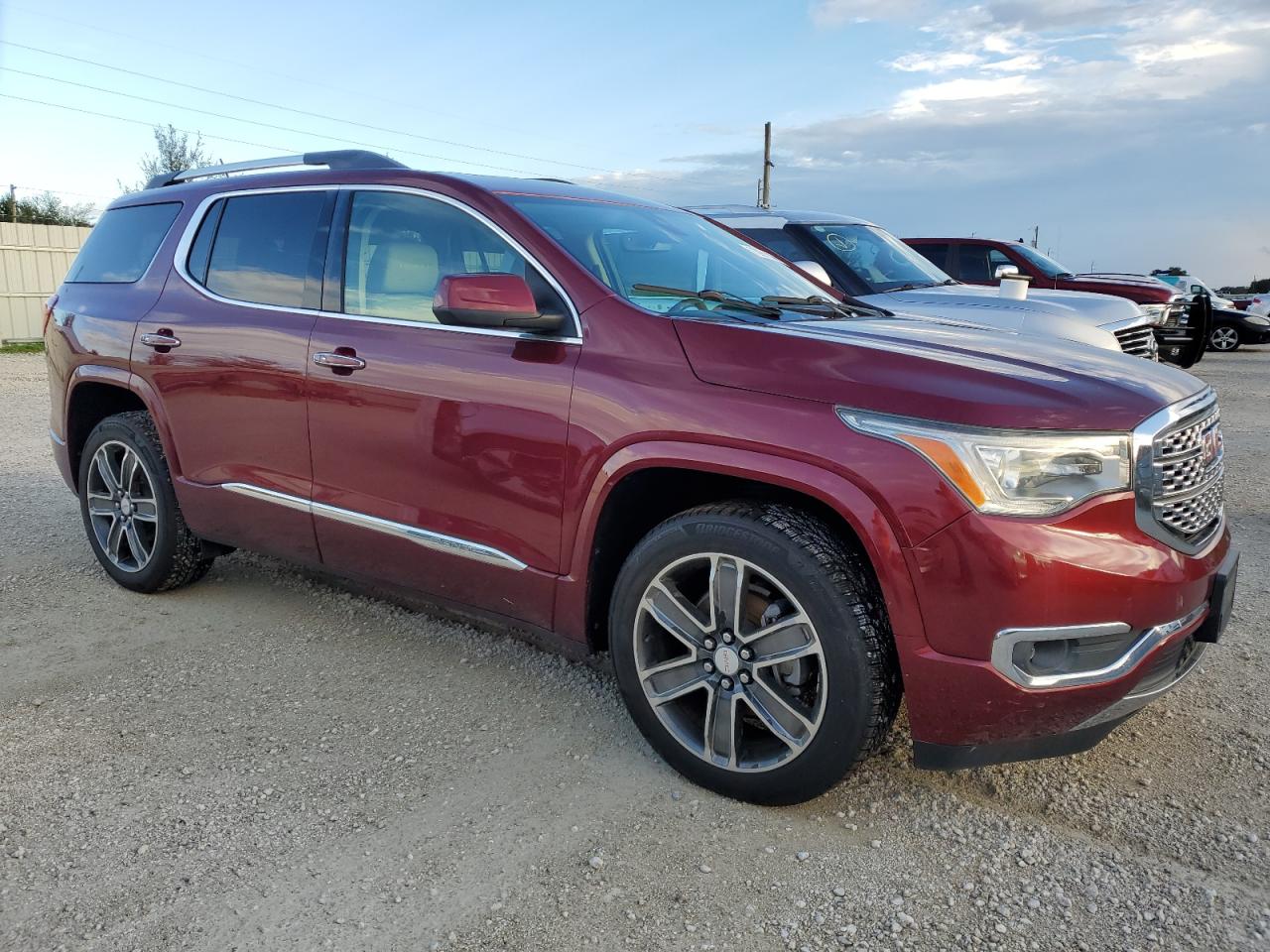 1GKKNXLS6HZ287646 2017 GMC Acadia Denali