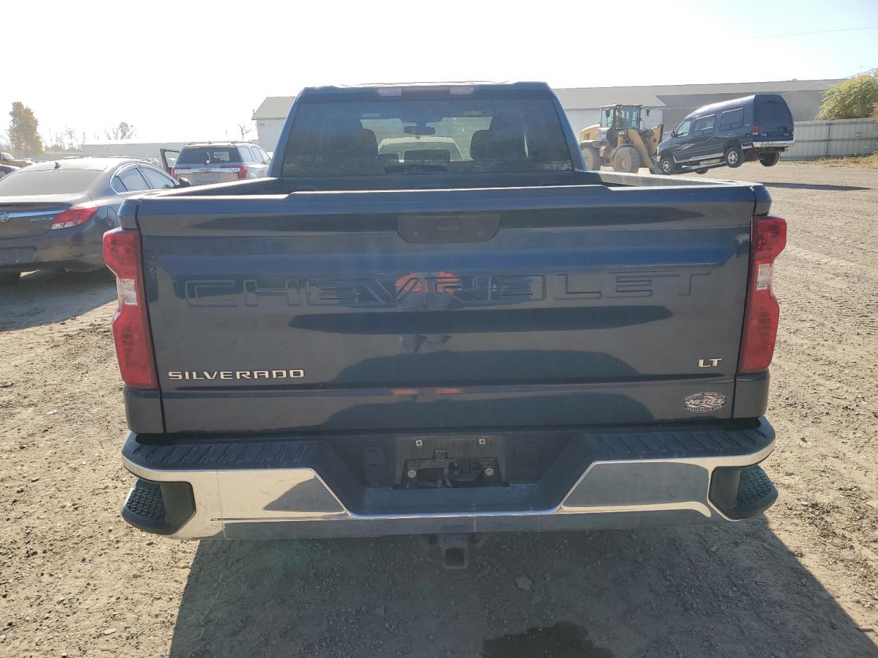 2019 Chevrolet Silverado - Image 6