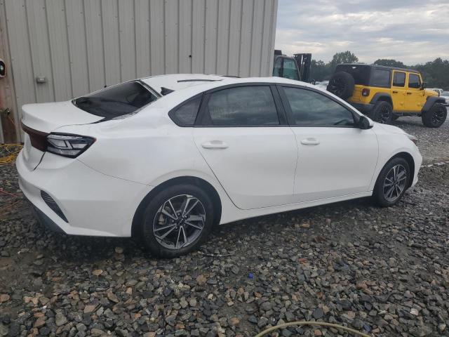 3KPF24AD9NE437720 Kia Forte FE 3