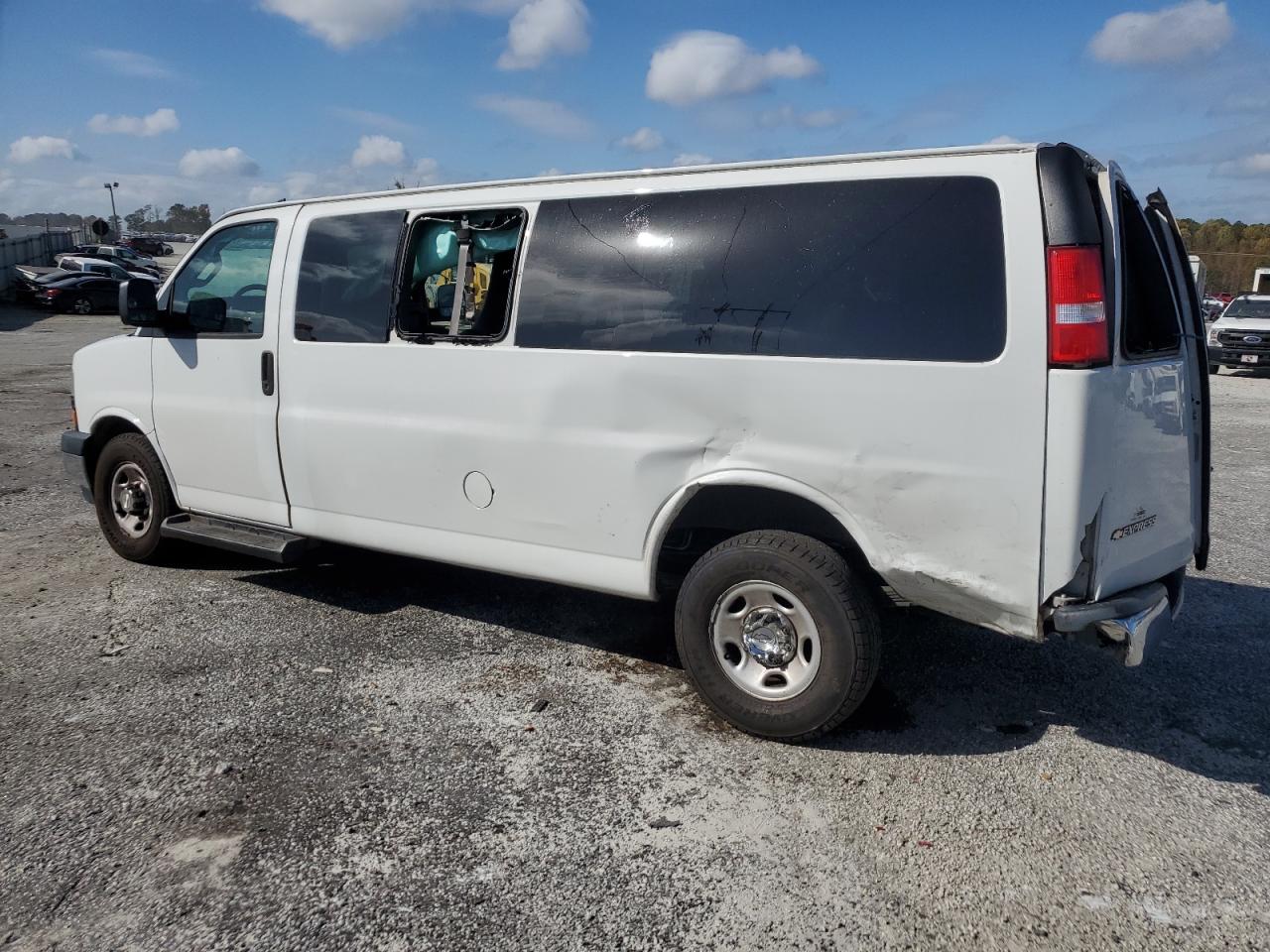 2019 Chevrolet Express - Image 2