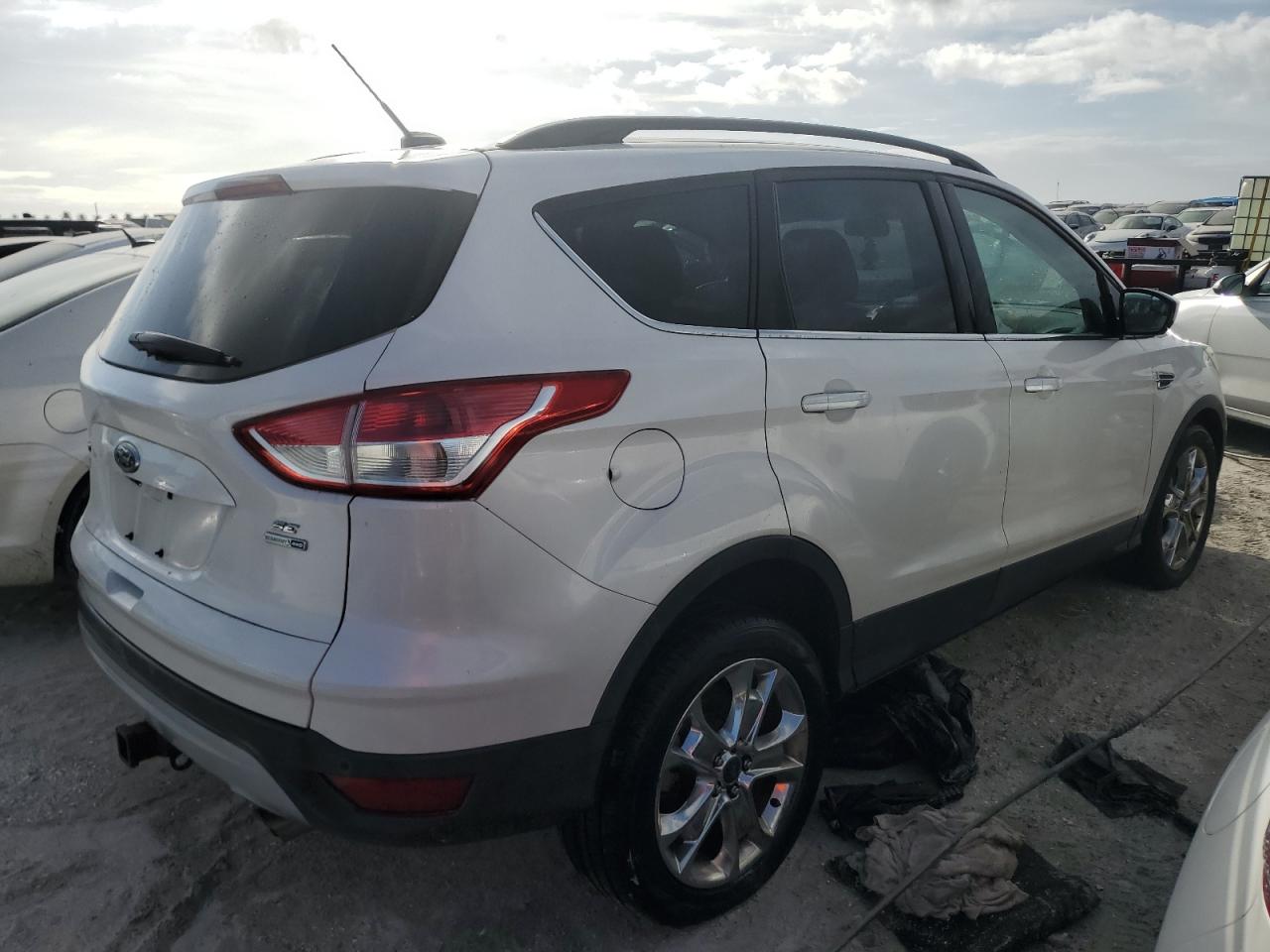 2014 Ford Escape - Image 3