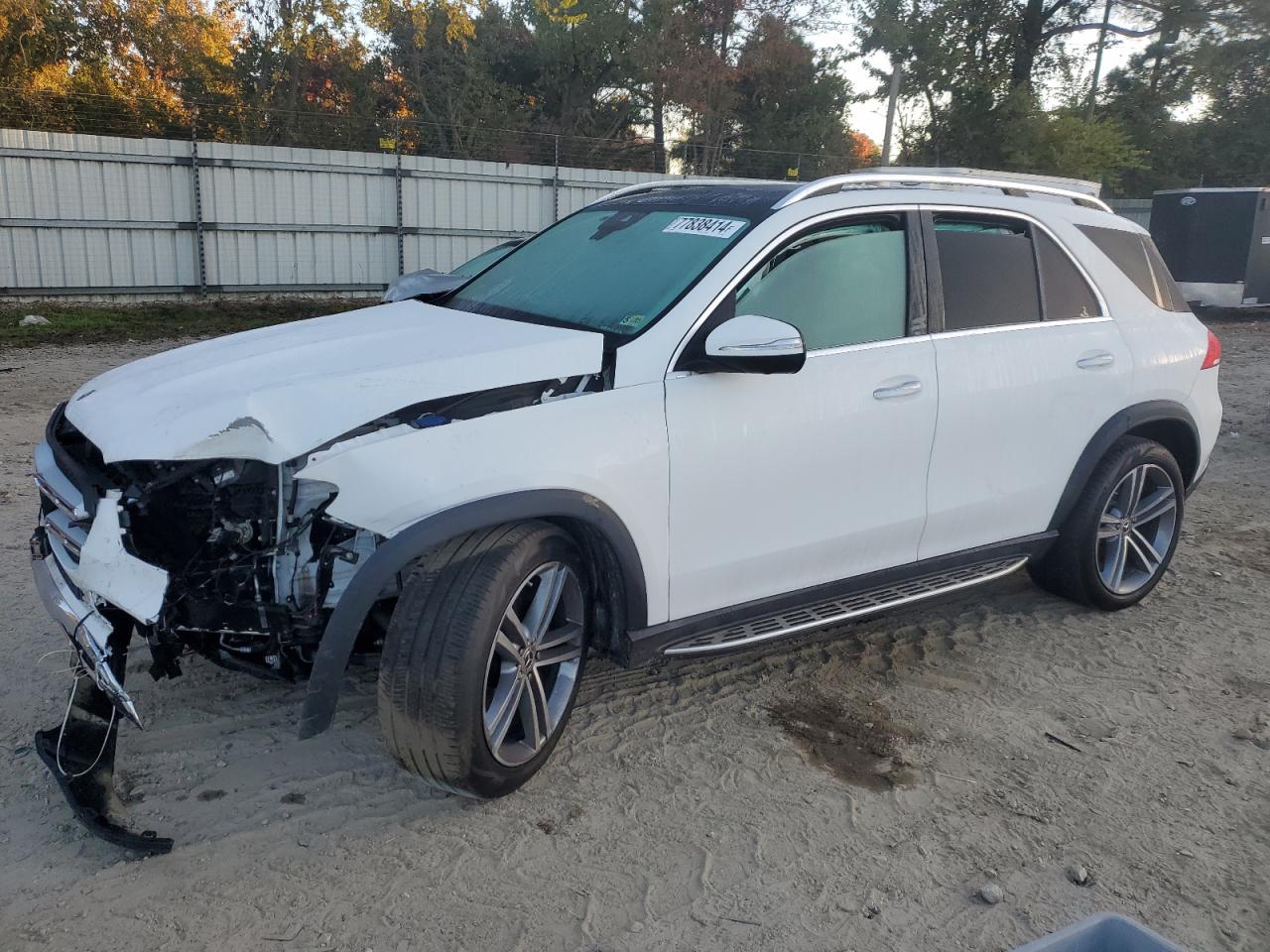 2022 Mercedes-Benz GLE - Image 1