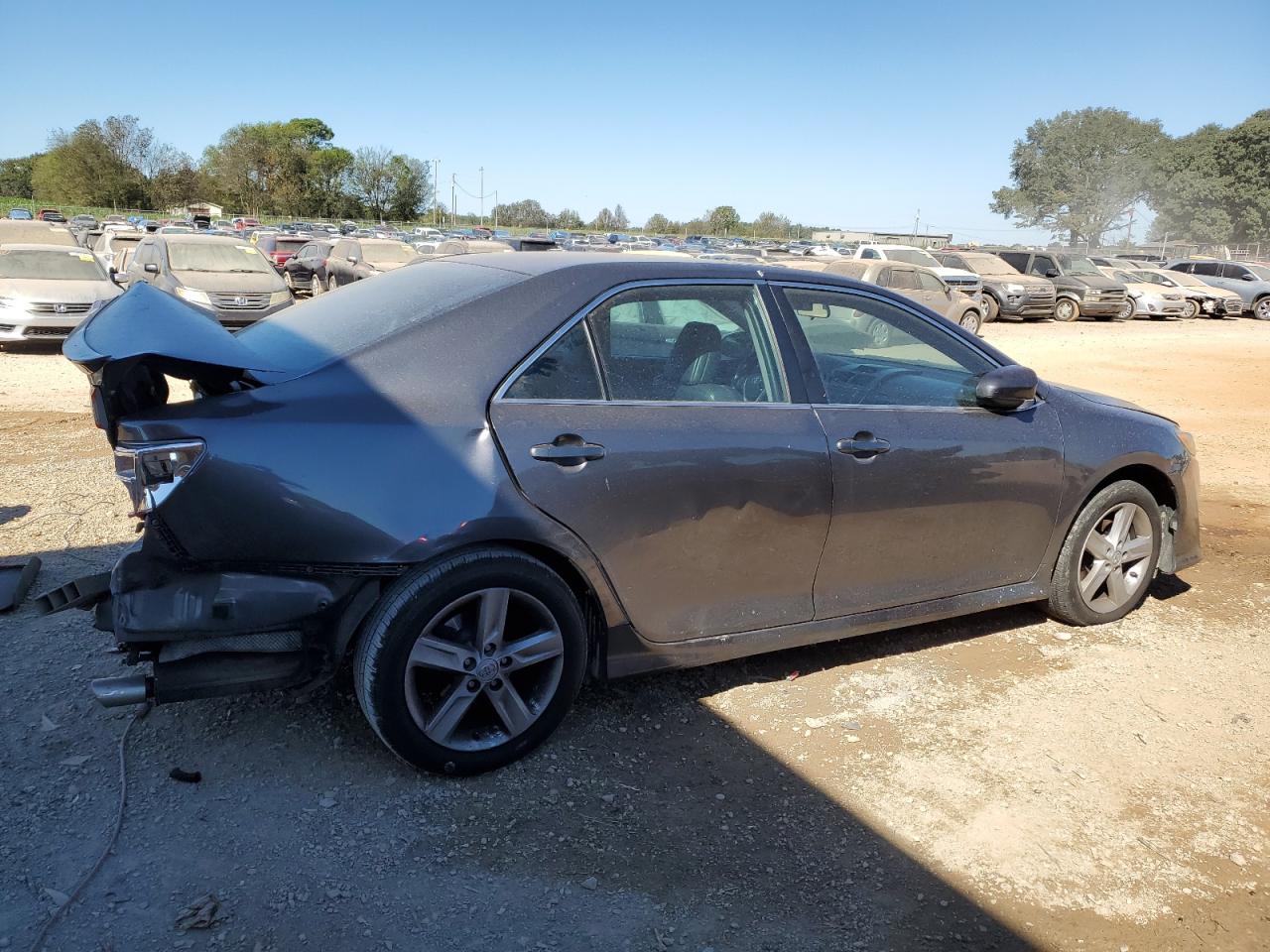 2014 Toyota Camry - Image 3