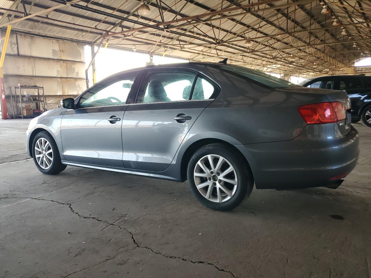 2014 Volkswagen Jetta - Image 2