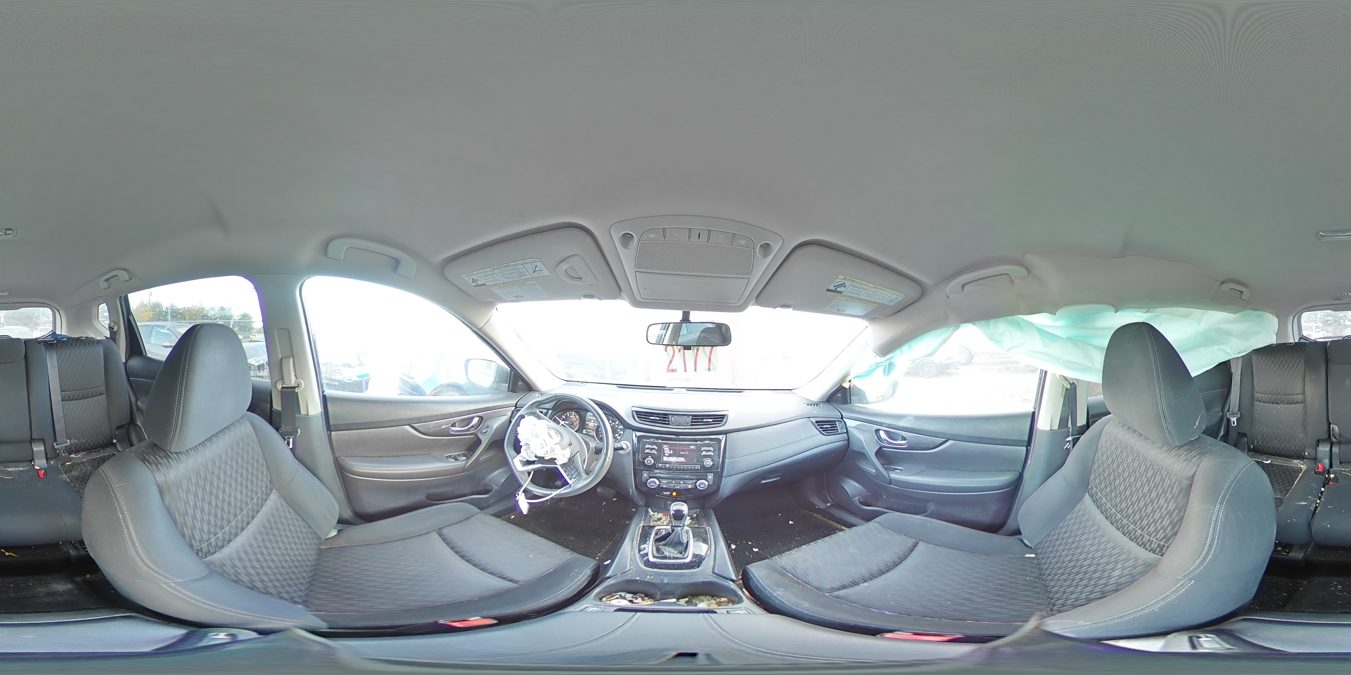 2017 Nissan Rogue - Image 14