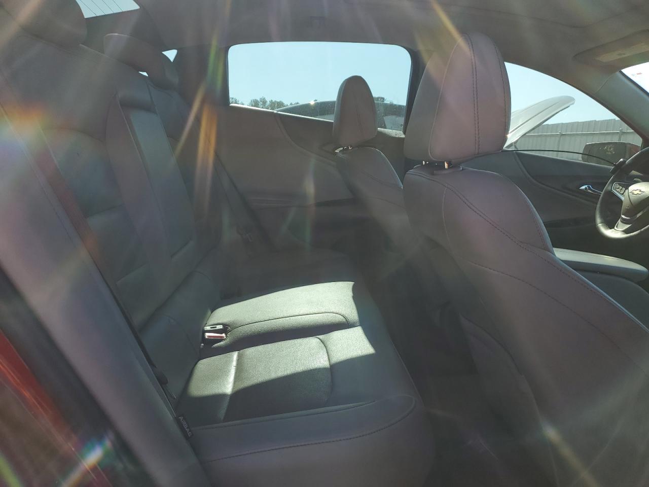2016 Chevrolet Malibu - Image 10