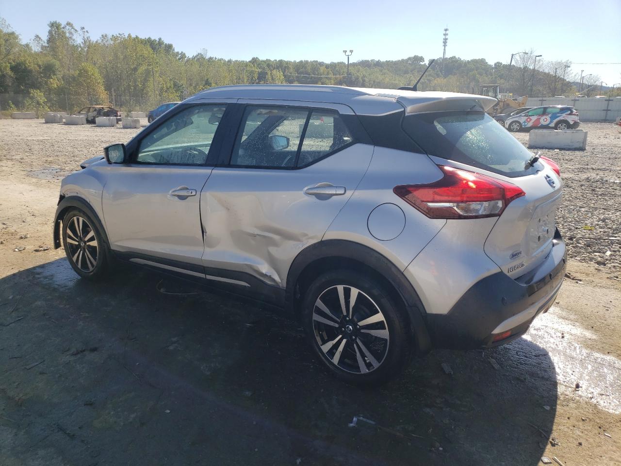 2020 Nissan Kicks - Image 2