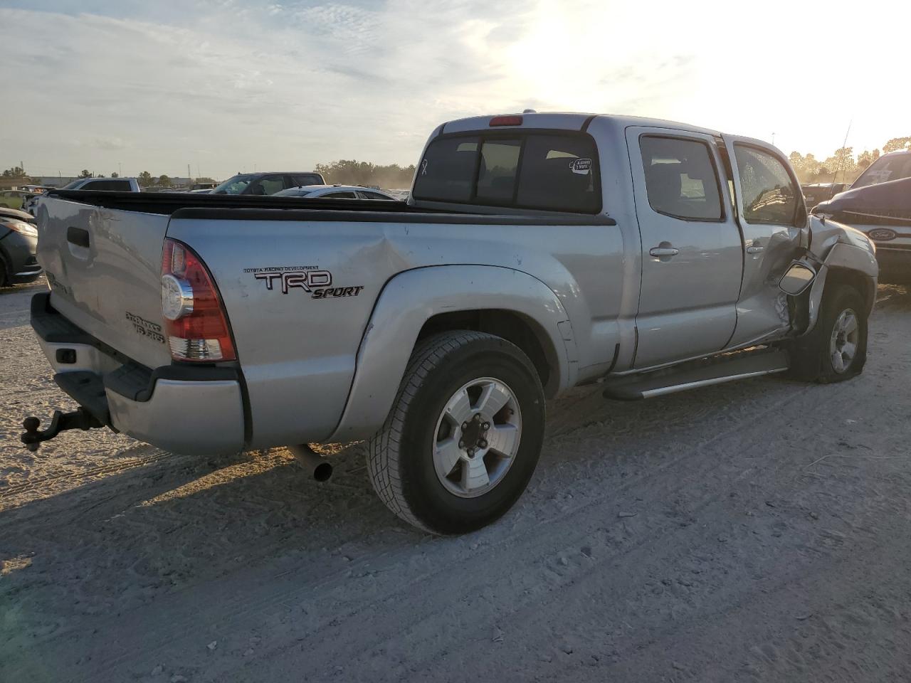 2010 Toyota Tacoma - Image 3