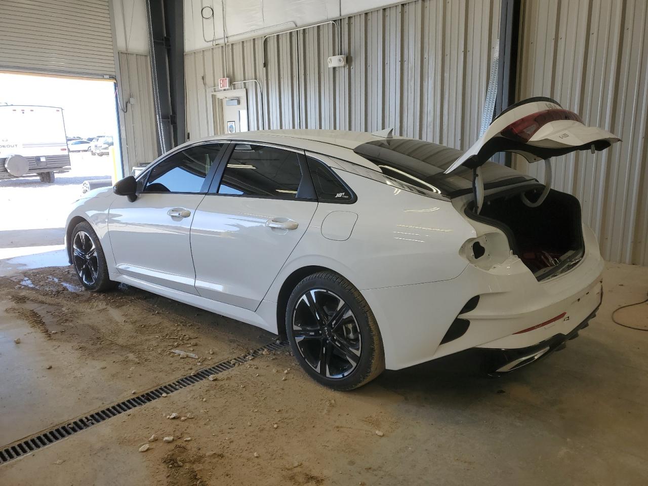 2024 Kia K5 - Image 2