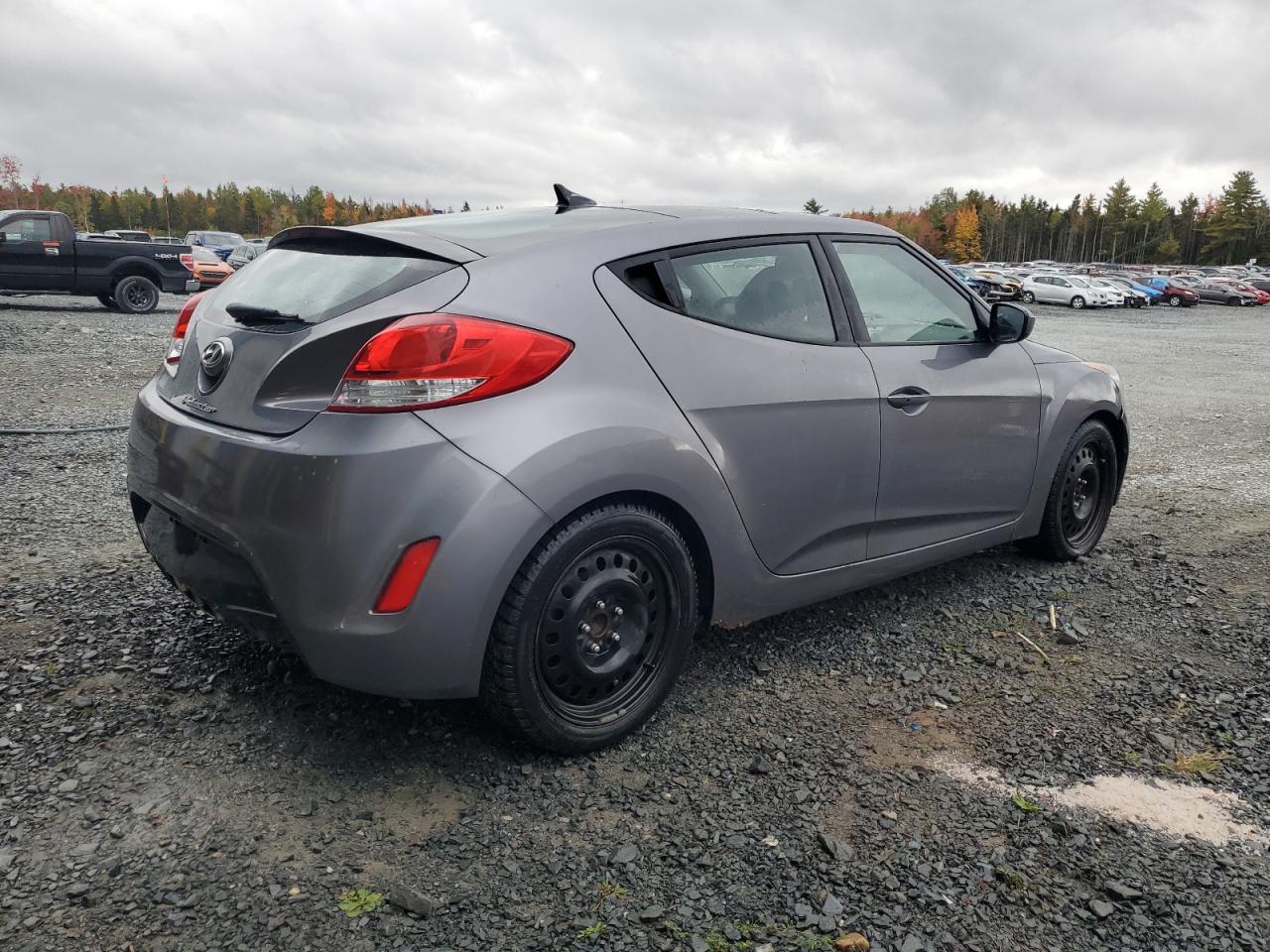 2012 Hyundai Veloster - Image 3