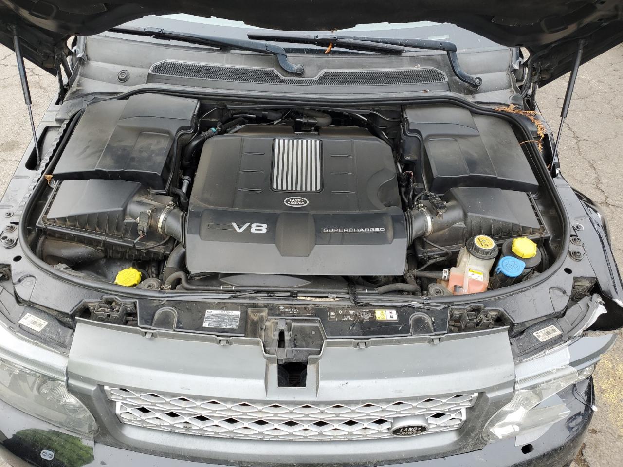 2011 Land Rover Range Rover - Image 11
