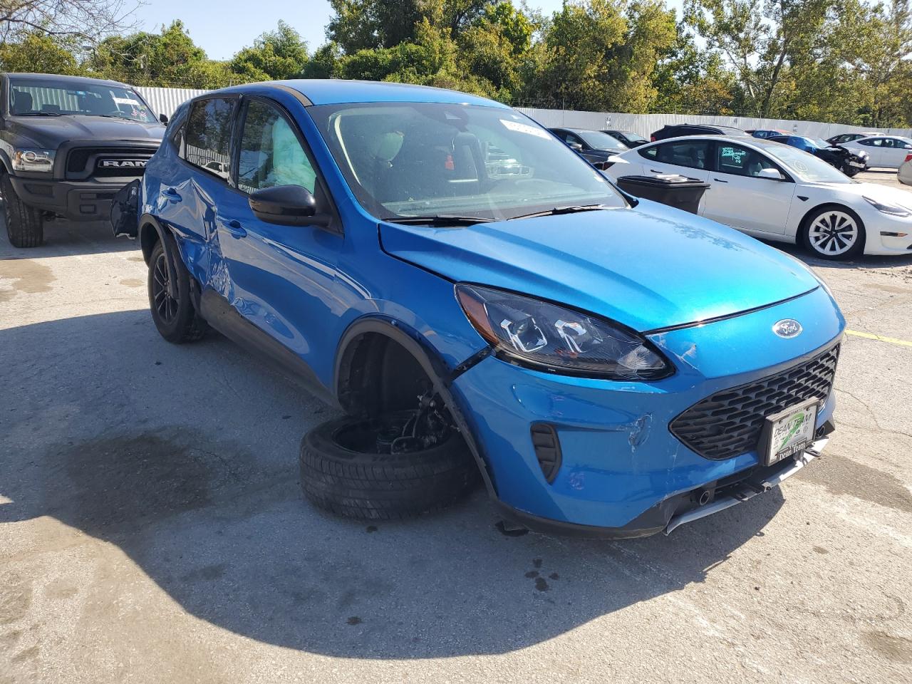 FORD ESCAPE 2020 VIN 1FMCU0BZ9LUB13984 фото 4