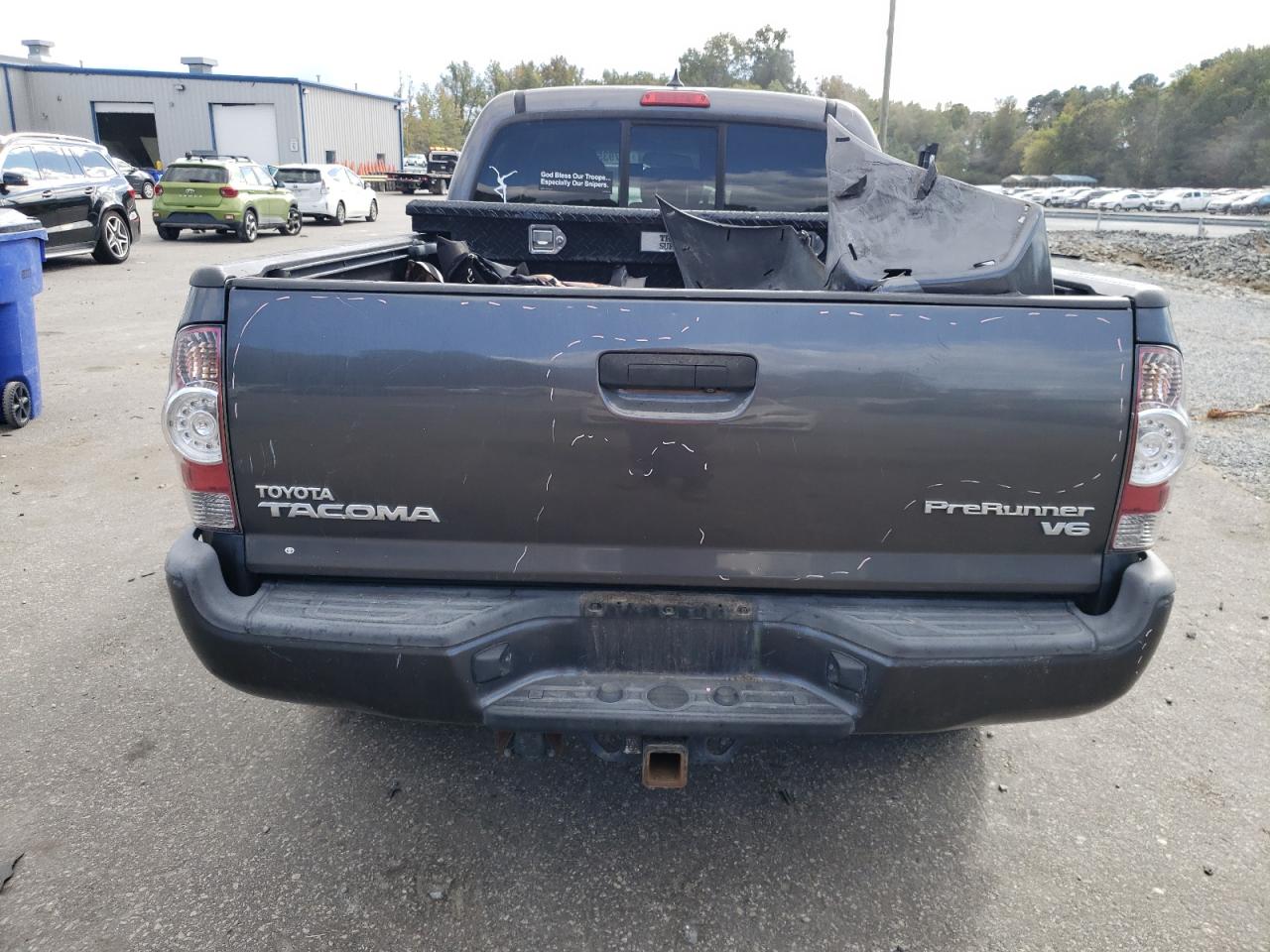 2014 Toyota Tacoma - Image 6